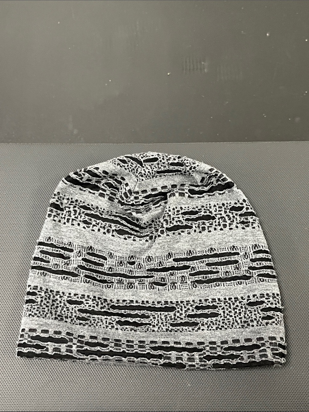 Gray & Black Patterned Knit Beanie - Unbranded 
#1262